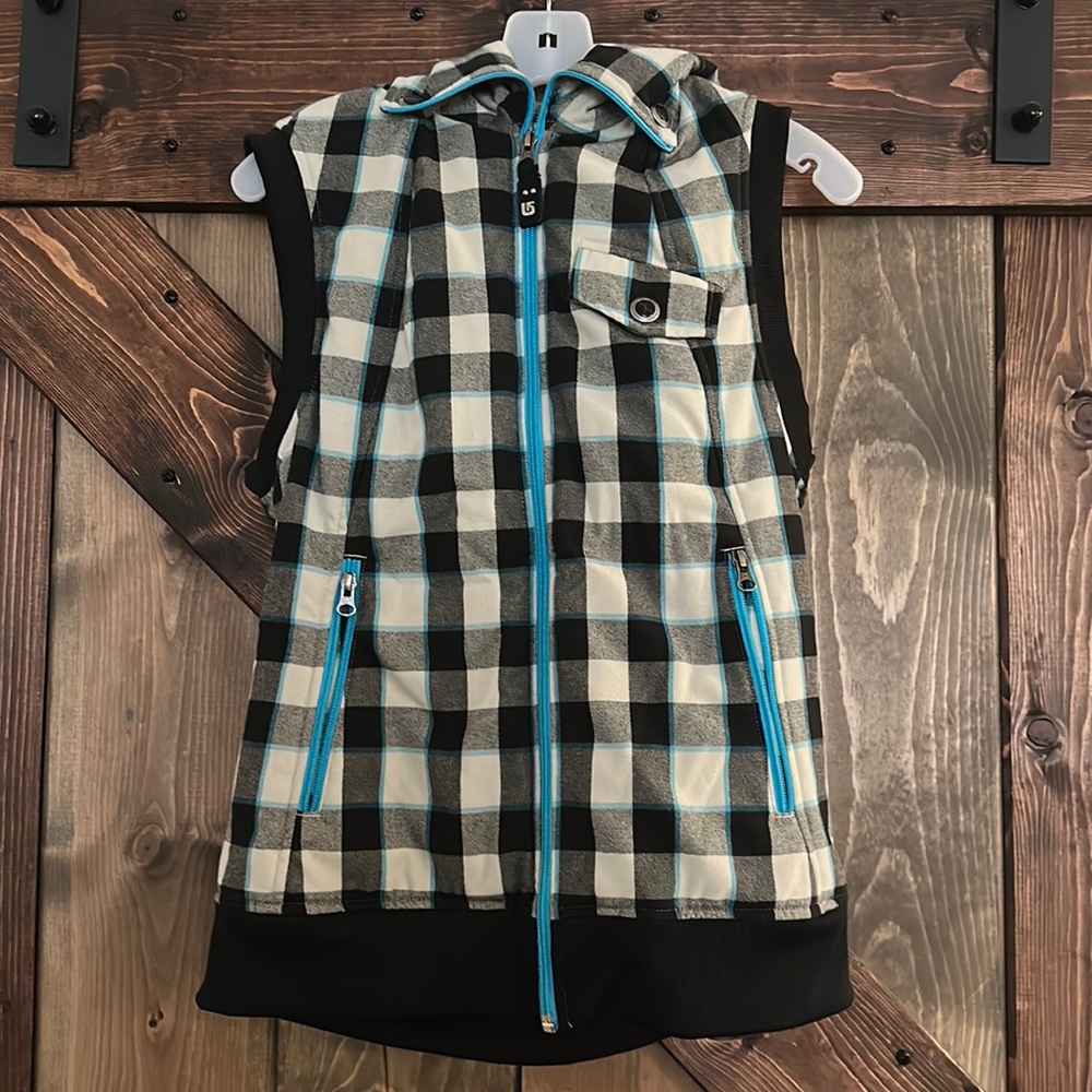 Woman’s burton vest